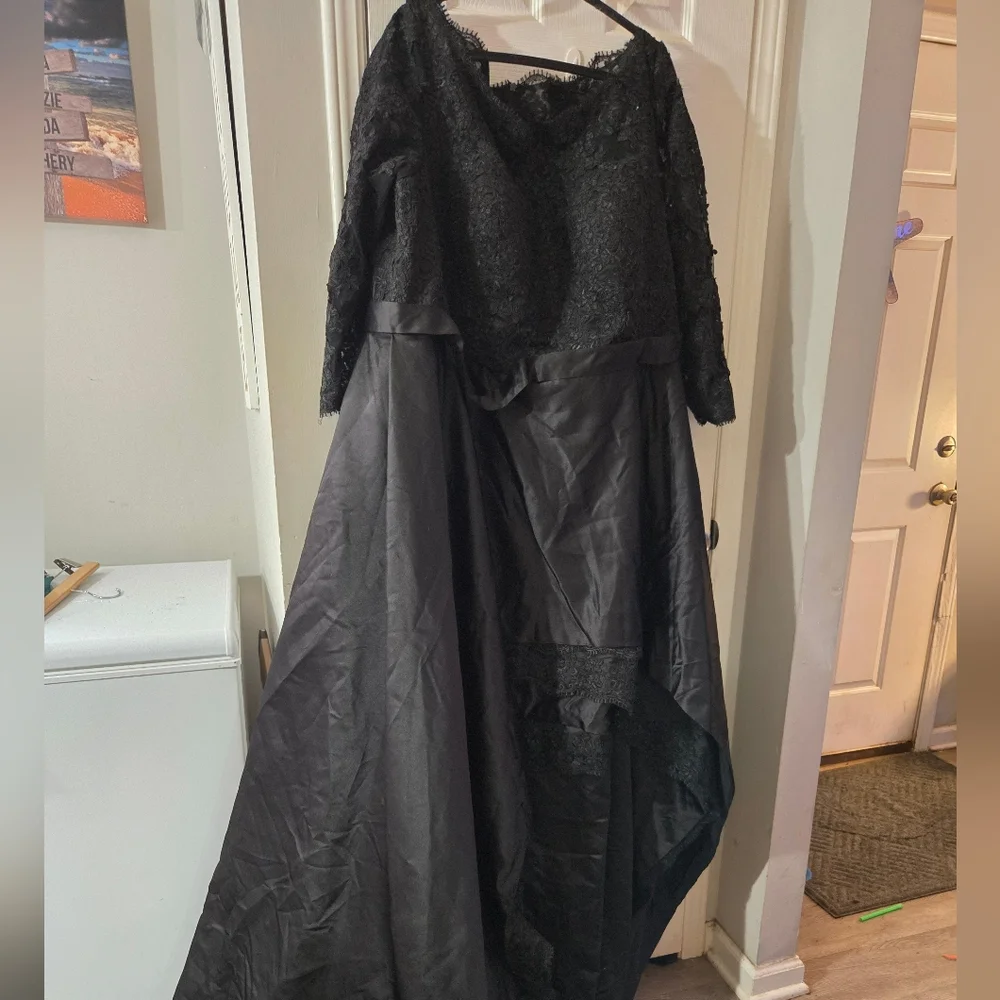28w Hebeos Prom Dress Worn Once - Picture 8 of 13